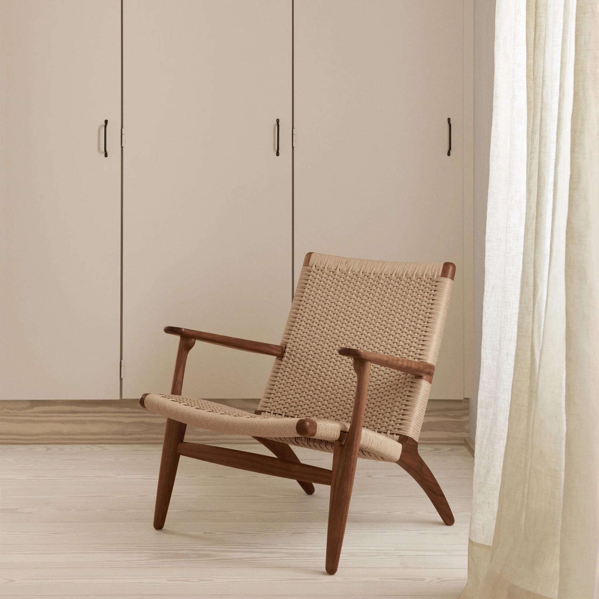 CH25 Lounge Chair by Carl Hansen & Søn - Image 11